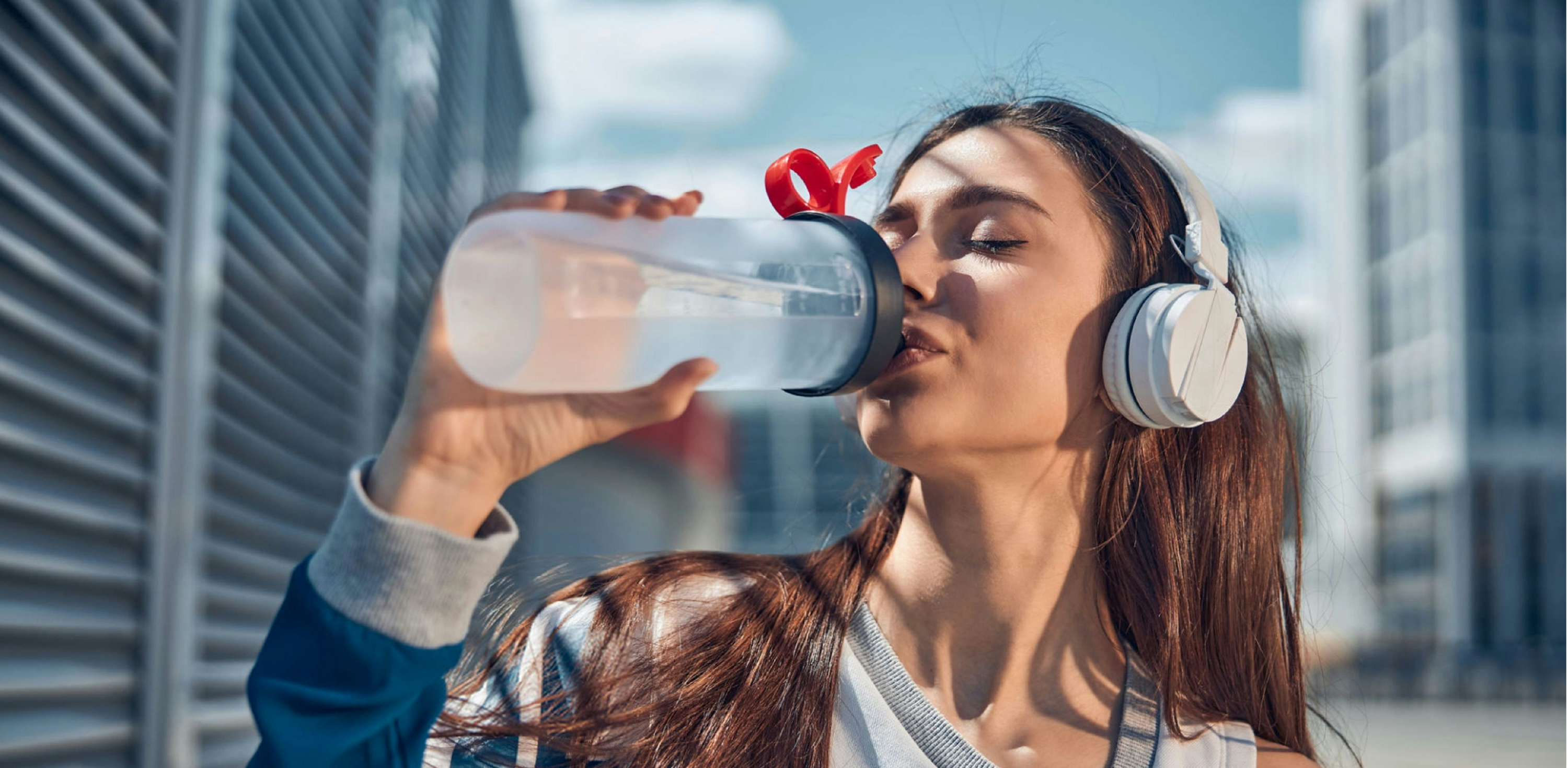 Why Plain Water Isn’t Enough: The Real Reason We Don’t Stay Hydrated